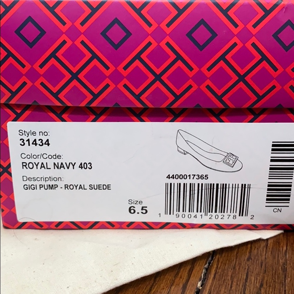 Tory Burch Gigi Block Heel Pump - Picture 6 of 6